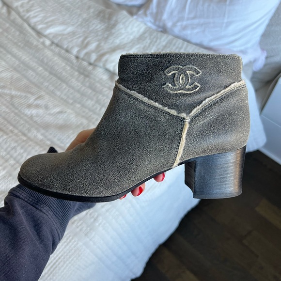 Chanel Shearling CC Boots - Picture 1 of 15